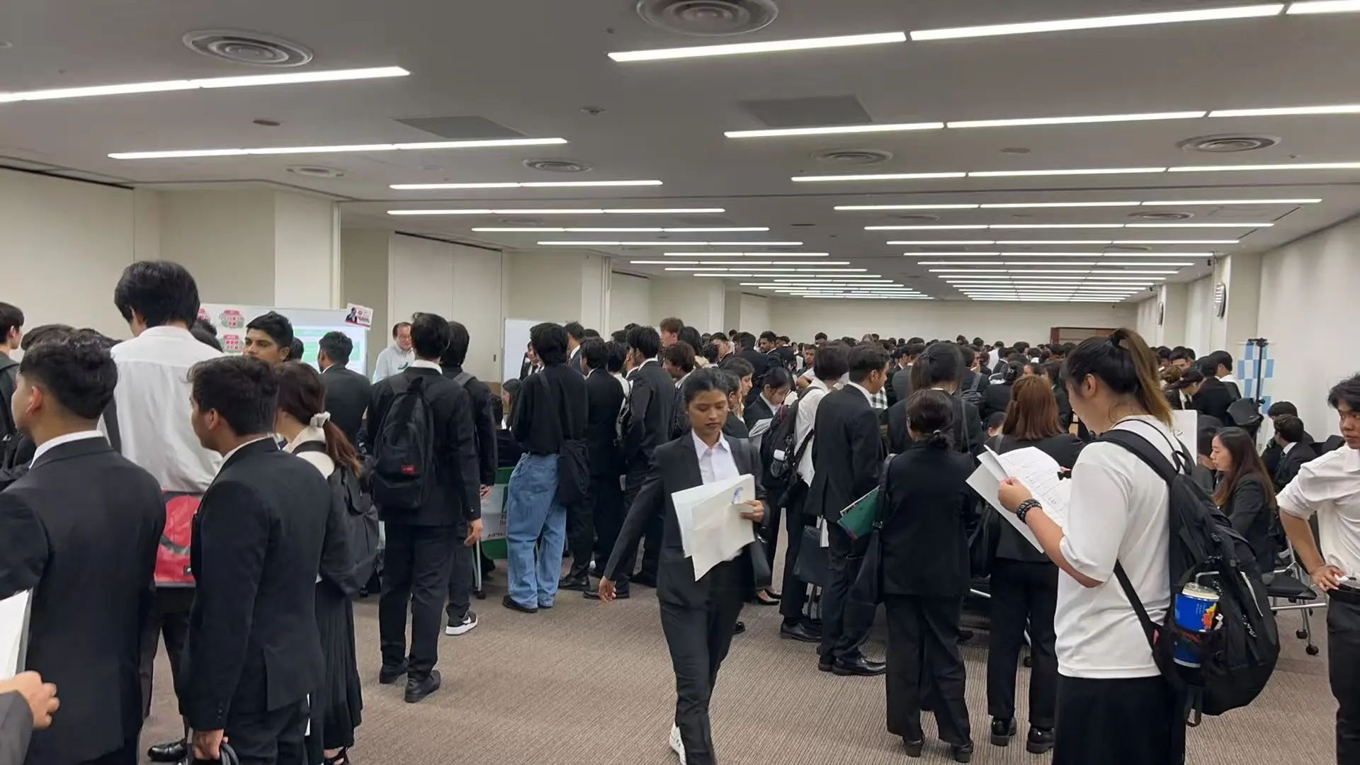 21世纪佳益出国留学