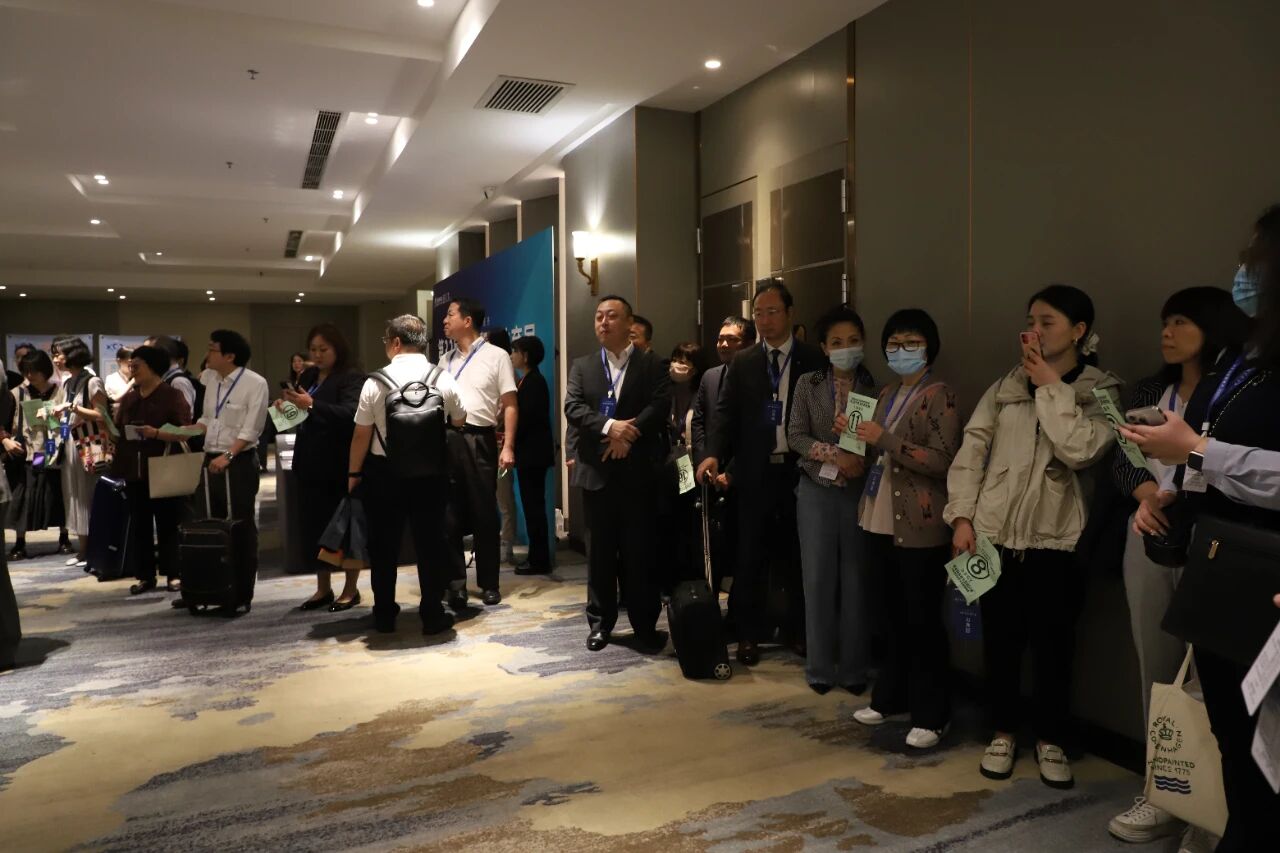 21世纪佳益出国留学