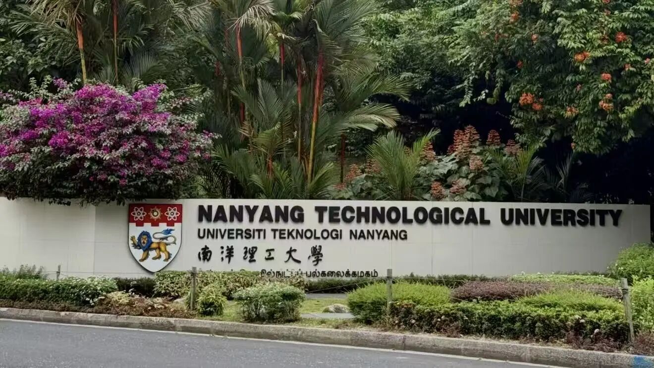 21世纪佳益出国留学